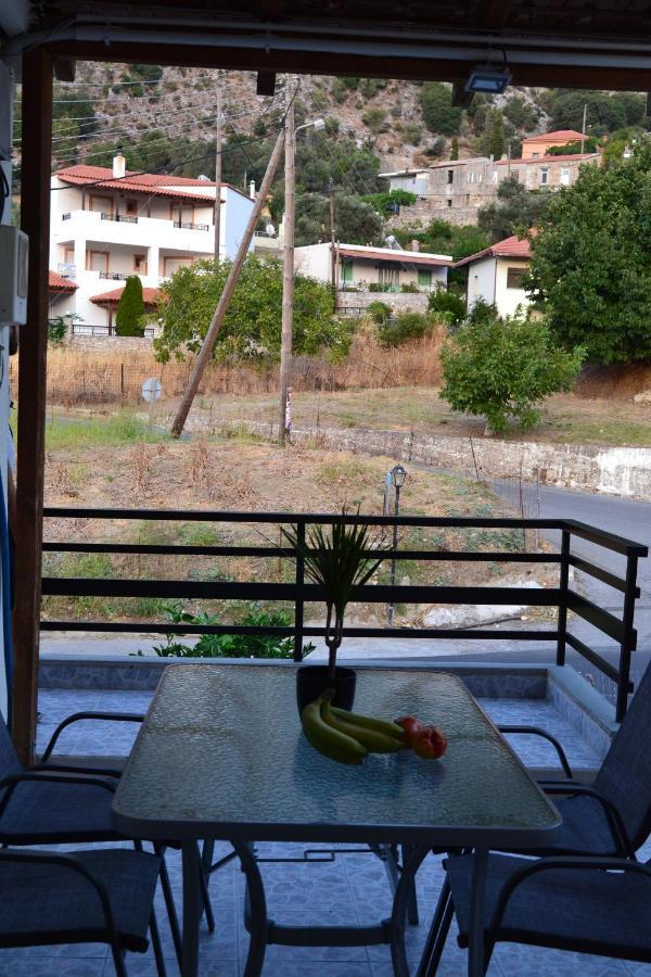 Fontana Leone Apartment Spilion Exterior photo
